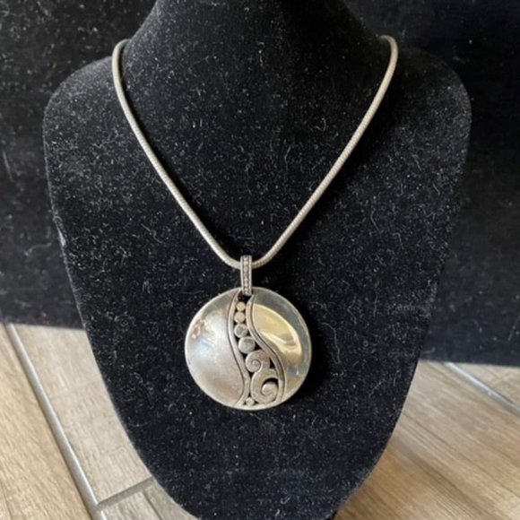 Large Retired Brighton Medallion 16" Necklace has a little wear on the back side - Picture 1 of 7